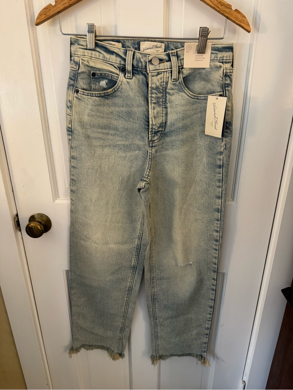 Universal Thread Light Blue Relaxed Women’s Jeans